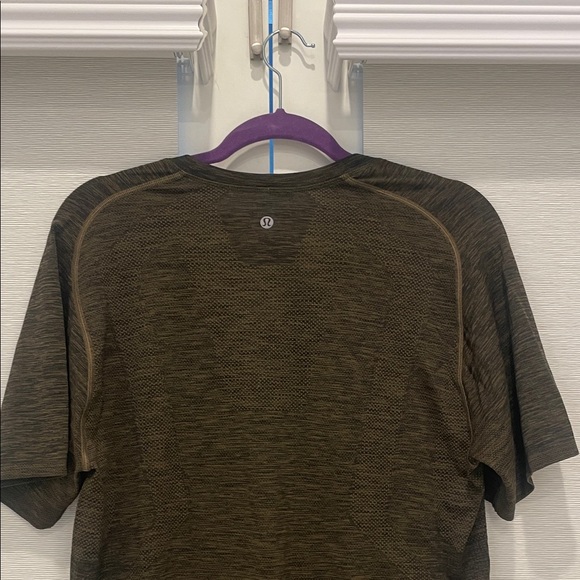 lululemon athletica Other - LULULEMON METAL VENT TECH MENS SHIRT! Size: L!